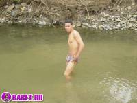 порно фото Парень моет в речке хуй и дрочит 4 afro gey 16.jpg