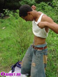 порно фото Парень приехал на природу чтобы подрочить 6 afro gey 35.jpg