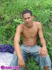 порно фото Парень приехал на природу чтобы подрочить 6 afro gey 45.jpg