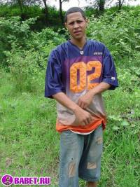 порно фото Парень приехал на природу чтобы подрочить 6 afro gey 5.jpg