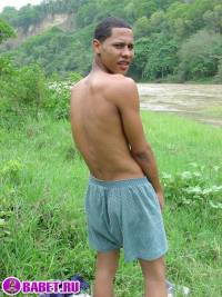 порно фото Парень приехал на природу чтобы подрочить 6 afro gey 68.jpg