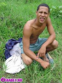 порно фото Парень приехал на природу чтобы подрочить 6 afro gey 70.jpg