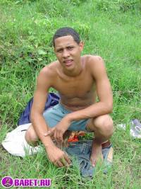 порно фото Парень приехал на природу чтобы подрочить 6 afro gey 74.jpg