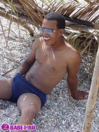 порно фото Приехал на берег моря чтобы подрочить 8 afro gey 17.jpg