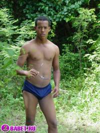 порно фото Приехал на берег моря чтобы подрочить 8 afro gey 36.jpg