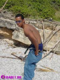 порно фото Приехал на берег моря чтобы подрочить 8 afro gey 7.jpg