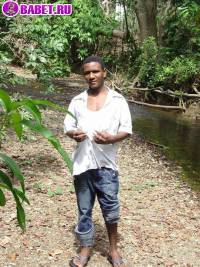 порно фото Скучный гей голый на реке 10 afro gey 4.jpg