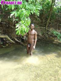 порно фото Скучный гей голый на реке 10 afro gey 65.jpg