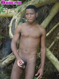порно фото Скучный гей голый на реке 10 afro gey 70.jpg