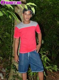 порно фото Красивый молодой гей голый на природе 2aza4.jpg