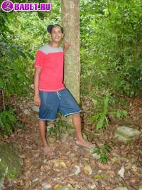 порно фото Красивый молодой гей голый на природе 2aza9.jpg