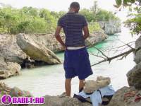 порно фото Молодой парника дрочит хуй у моря 3aza16.jpg