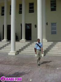 порно фото Молодой парника дрочит хуй у моря 3aza2.jpg