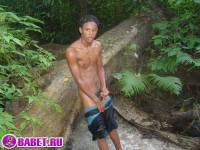 порно фото Парень дрочит хуй в реке 4aza17.jpg