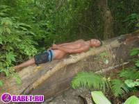 порно фото Парень дрочит хуй в реке 4aza20.jpg