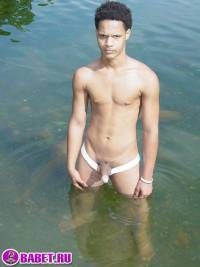 порно фото Приехал на речку что-бы подрочить 5aza22.jpg