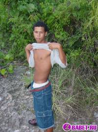 порно фото Гей у моря дрочит хуй 4.jpg