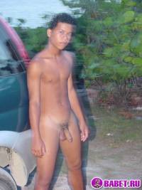 Гей у моря дрочит хуй 55.jpg скачать на телефон