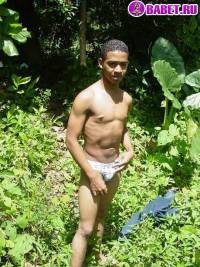 Дрочит хер в белых труселях 31.jpg скачать на телефон