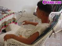 порно фото Мальчик с большим членом дрочит хуй 1.jpg