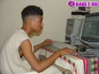 порно фото Мальчик с большим членом дрочит хуй 5.jpg