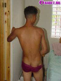 порно фото Мальчик с большим членом дрочит хуй 93.jpg