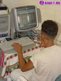 порно фото Мальчик с большим членом дрочит хуй 9.jpg