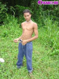 порно фото Молодой гей балуется с хуём 17.jpg