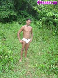 порно фото Молодой гей балуется с хуём 27.jpg