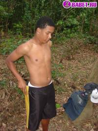 порно фото Молодой и энергичный дрочит хуй 16.jpg