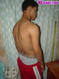 порно фото Обкончал себе живат на кровати 42.jpg