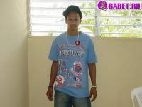 порно фото Парень дрочит член на кровати 20.jpg