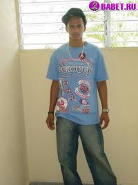 порно фото Парень дрочит член на кровати 21.jpg