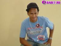 порно фото Парень дрочит член на кровати 26.jpg