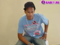 порно фото Парень дрочит член на кровати 28.jpg