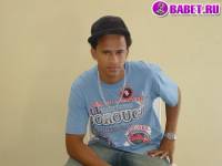 порно фото Парень дрочит член на кровати 29.jpg