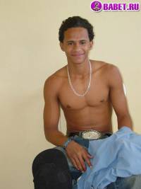 порно фото Парень дрочит член на кровати 33.jpg