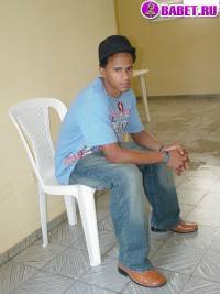 порно фото Парень дрочит член на кровати 3.jpg