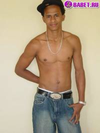 порно фото Парень дрочит член на кровати 40.jpg