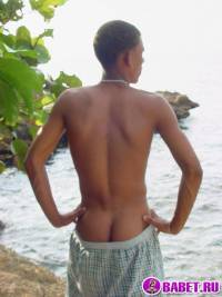 порно фото Парень кончил сам себе на живот 10.jpg