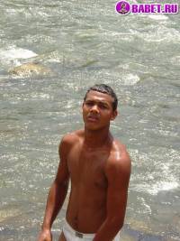 порно фото Помылся в речке заодно и подрачил 111.jpg