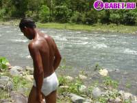 порно фото Помылся в речке заодно и подрачил 116.jpg