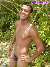 порно фото Помылся в речке заодно и подрачил 26.jpg