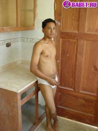 порно фото Решил вздрочнуть в новом доме 90.jpg