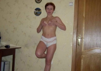 ДОМАШНЕЕ ПОРНО ПОРНО ФОТО алёнка прикрывает свои сиси alyonka prikryvaet svoi sisi.jpg