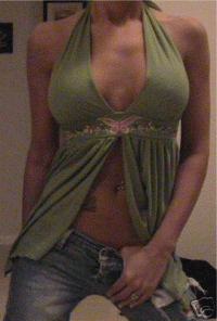 ПОРНО АНИМАШКИ тёлочка меняет свой прикид tyolochka menyaet svoj prikid.gif