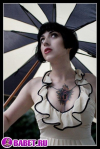 ИНТИМНЫЕ ТАТУИРОВКИ Интим татушка замок на груди intim tatushka zamok na grudi.jpg