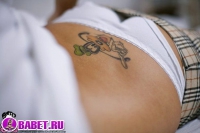 ИНТИМНЫЕ ТАТУИРОВКИ Секс татушка гуффи над ягодицами seks tatushka guffi nad yagodicami.jpg