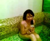 3GP ПОРНО ВИДЕО ДОМАШНЕЕ ПОРНО Нет снимает голую жену в баньке.3гп