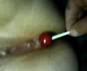 ДОМАШНЕЕ ПОРНО Чупа-чупсом по пизде chupa-chupsom po pizde.3gp